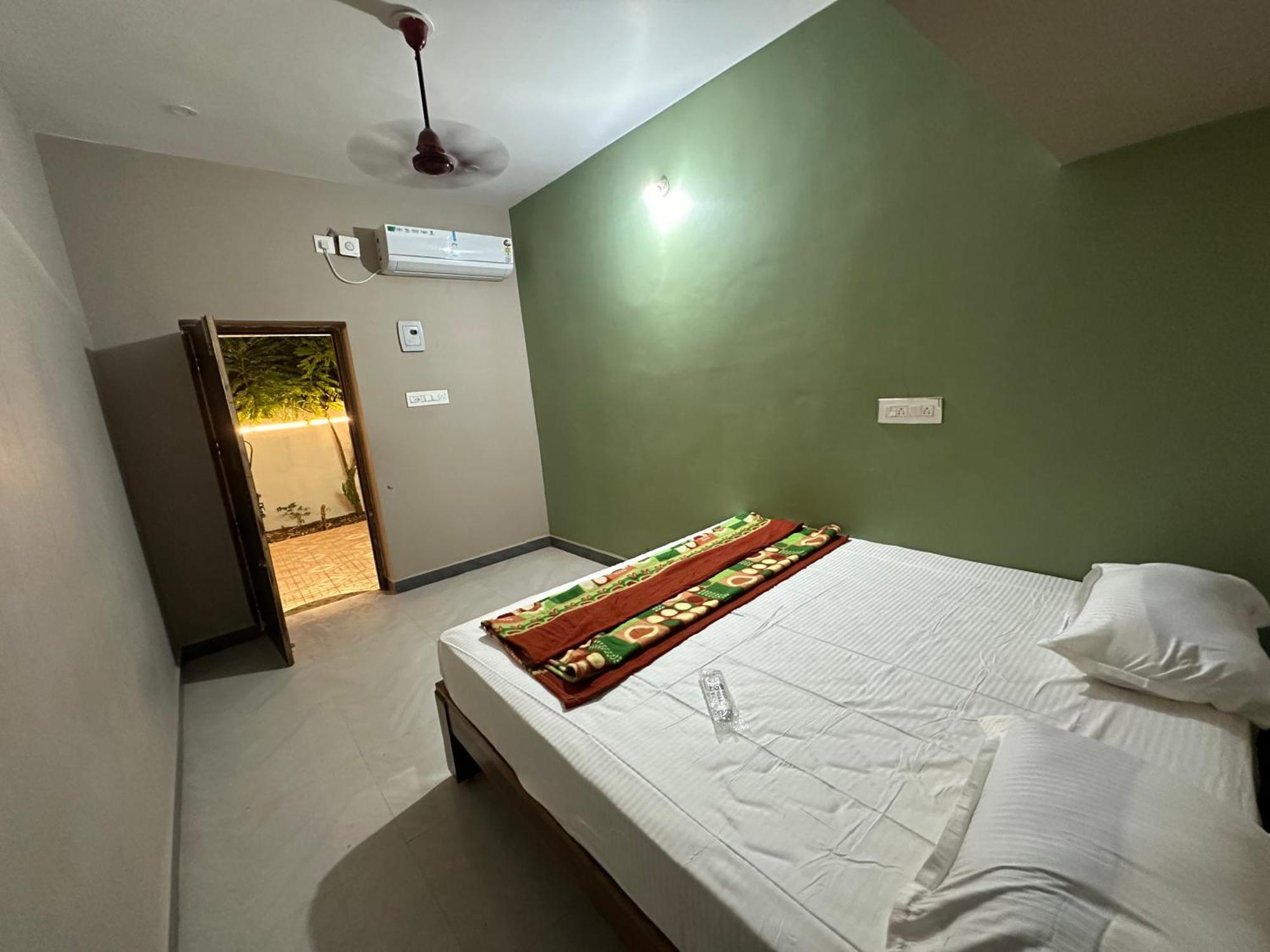 Tiruvannāmalai Arunachala Sashwin Guest House מראה חיצוני תמונה